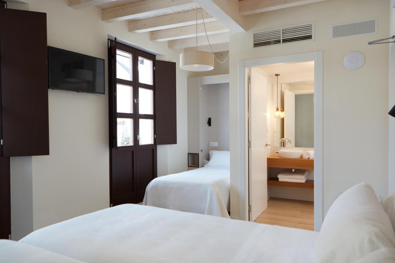 פאלאס דה ריי Hotel Trina 20 מראה חיצוני תמונה