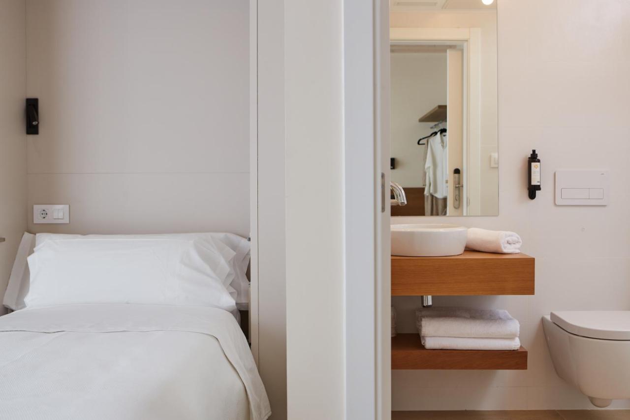 פאלאס דה ריי Hotel Trina 20 מראה חיצוני תמונה