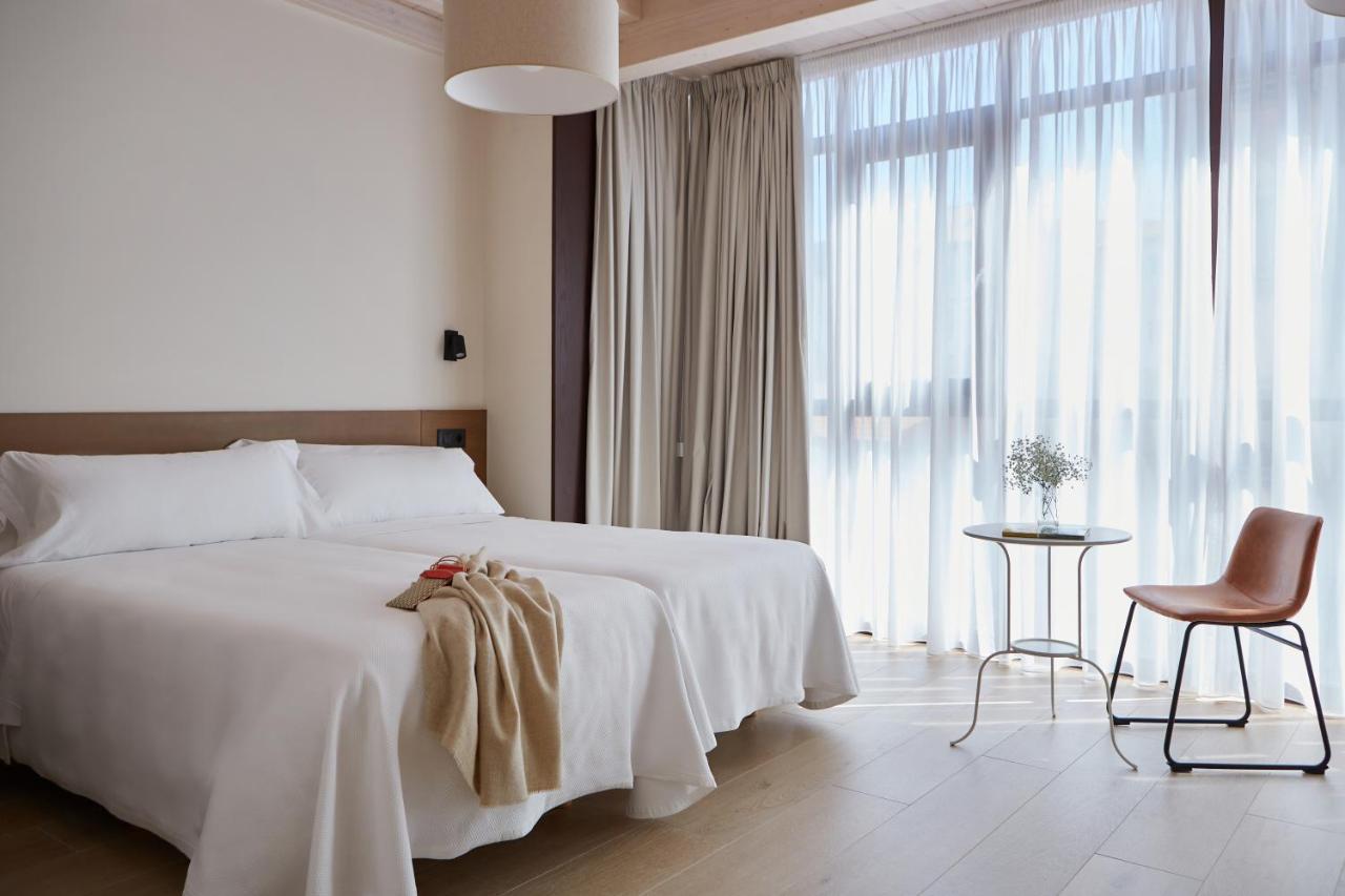 פאלאס דה ריי Hotel Trina 20 מראה חיצוני תמונה